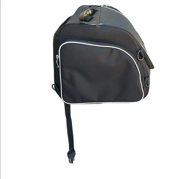 Harley Davidson Tail Bag and Rain Cover - Picture 4 of 16